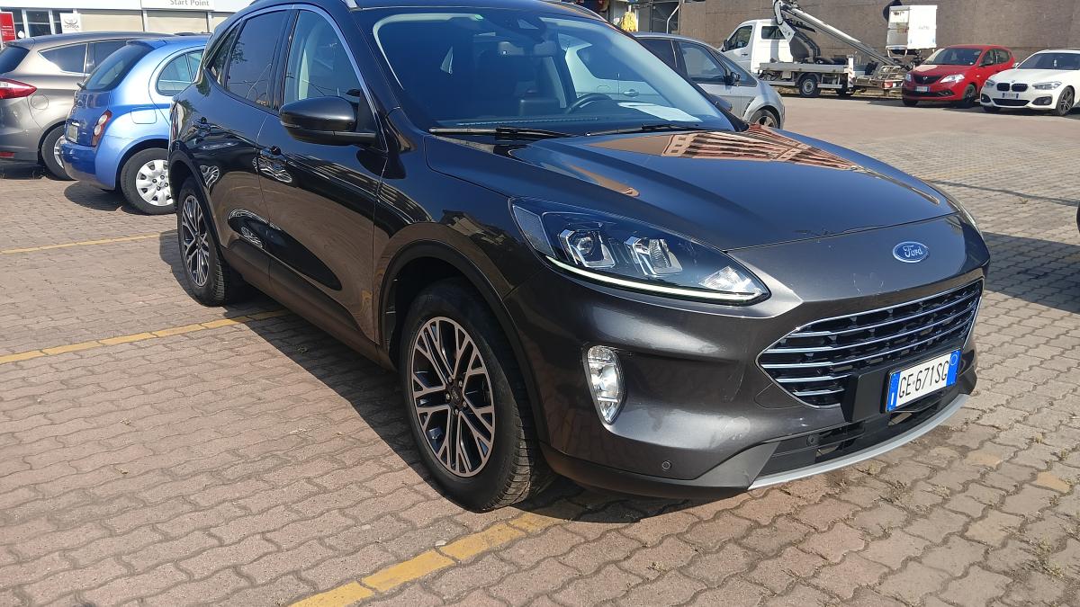 Ford Kuga 1.5 120 CV aut. 2WD Titanium Business